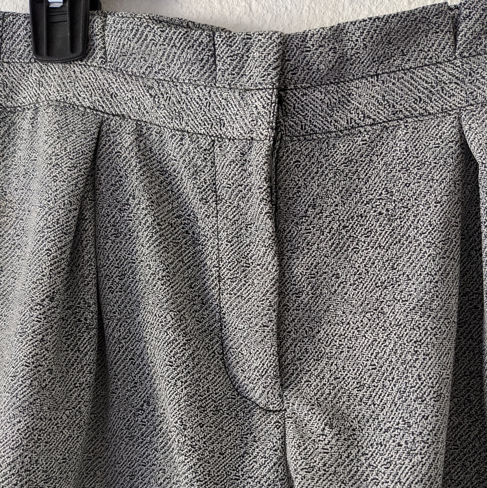{Anthropologie} NWT Waverly Grey Chelsea Shorts - Picture 2 of 7